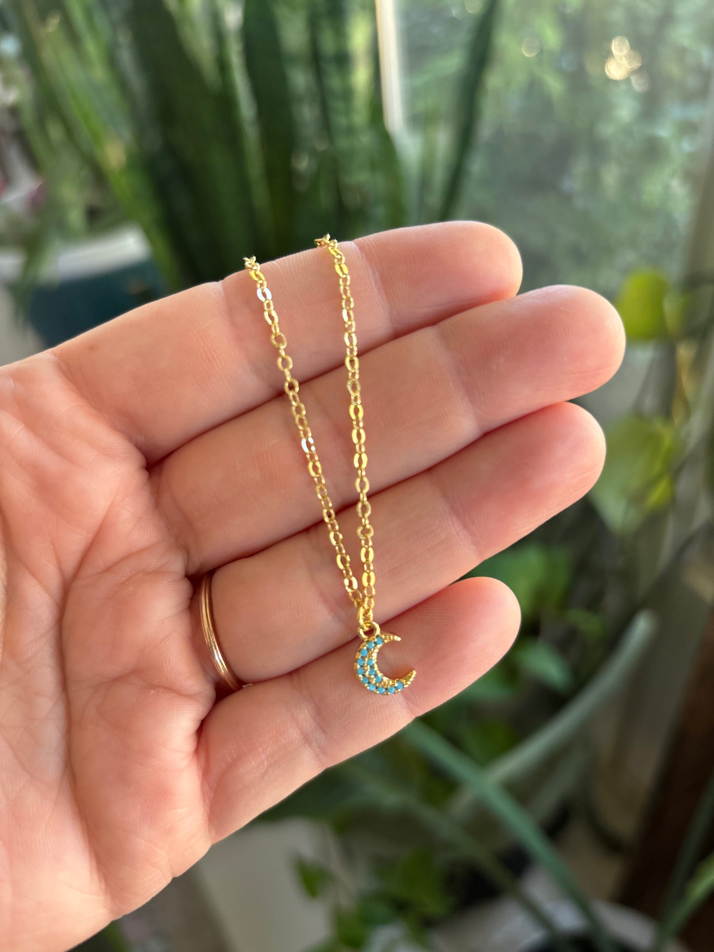 Dainty Moon Crescent 14k Gold Filled Necklace (17in)