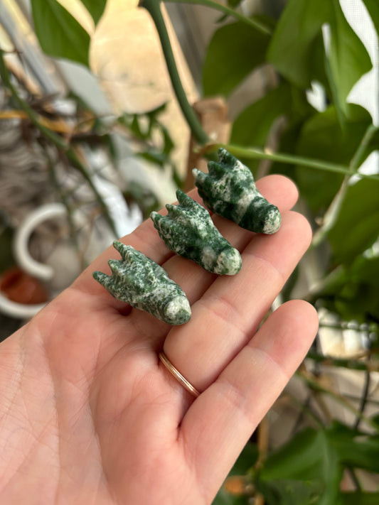 Tree Agate Dragon Head Carving