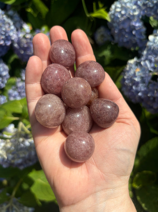 Strawberry Quartz Tumble